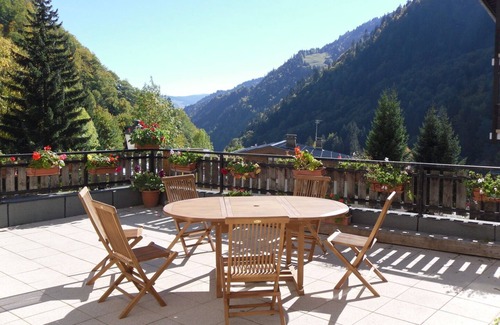 La Giettaz Apartment | GITE LE FOURNIL DES ARAVIS (6Persons)