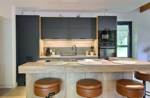 Kerlouet House | Gîte Le Marronnier Close to town and beaches