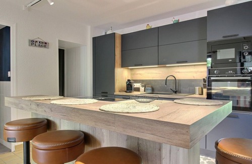 Kerlouet House | Gîte Le Marronnier Close to town and beaches