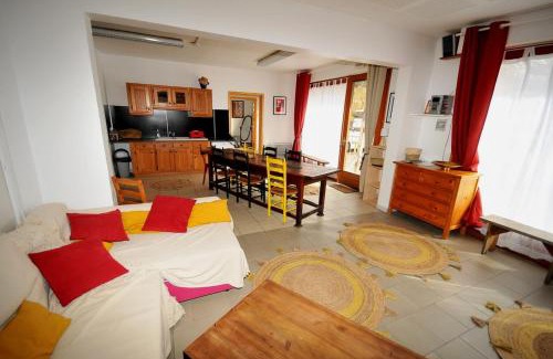 La Grave Apartment | Gîte le Rocher - Apartment on the ground floor for 8 people