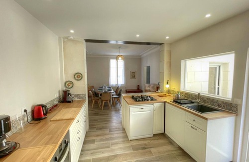 Loches Cottage | Gite Loches, 4 bedrooms, 9 persons