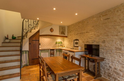 Montainville Cottage | Gite Montainville, 2 bedrooms, 3 persons