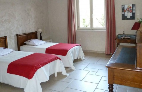 Saint-Haon-le-Vieux Cottage | Gite Saint-Haon-le-Vieux, 3 bedrooms, 5 persons
