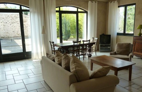 Saint-Haon-le-Vieux Cottage | Gite Saint-Haon-le-Vieux, 3 bedrooms, 5 persons
