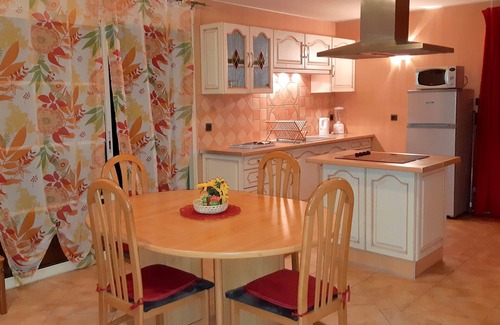 Argeles-sur-Mer Villa | Gite saint julien with terrace on the ground floor with pool and games