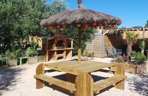 Argeles-sur-Mer Villa | Gite saint julien with terrace on the ground floor with pool and games