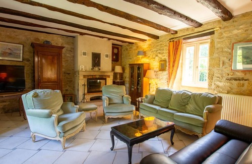 Thenon Cottage | Gite Thenon, 4 bedrooms, 8 persons