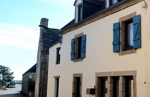 Poullan-sur-Mer House | Gite without garden at the gates of the magnificent Pointe du RAZ