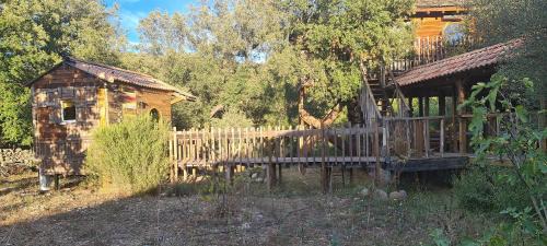 Omessa Bed & Breakfast | GITES O FIL DE L'EAU piscine spa accès rivière