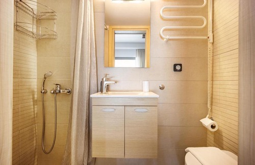 Voula Apartment | GK Aqua Premium Family Apartment by GK Properties