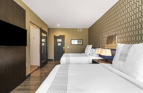 Eden Hotel | Glō Best Western Pooler - Savannah Airport Hotel