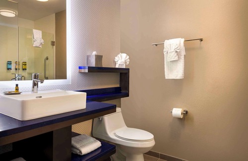 Asheville Hotel | GLō Hotel Asheville-Blue Ridge Parkway