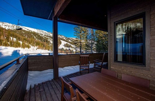 Whitefish Ski Chalet | Glacier Bear Condo Slopeside On Whitefish Mountain