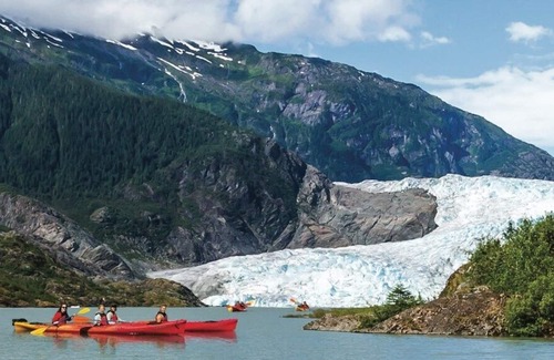Mendenhall Valley House | Glacier Guest Room - Walk to the Mendenhall Glacier Offering 10% OFF ON TOURS!