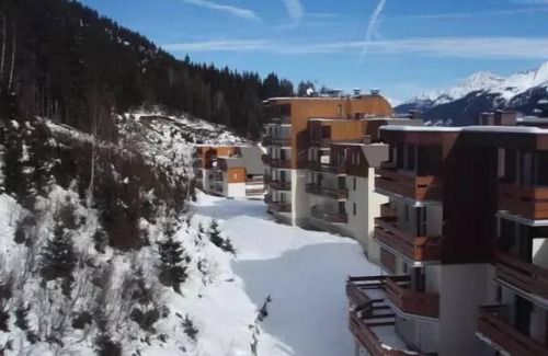 La Ferriere Apartment | Glacier Residence - Studio for 3 People
