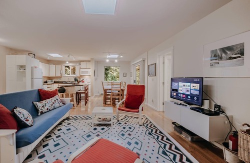 Warnick Cabin | Glacier Springs Cabin #30 - Hot Tub - Wi-Fi - Pets Ok