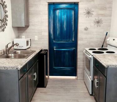 Palisades House | Glacier Tiny House in Irwin, ID