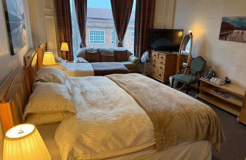 Glasgow House | Glades House