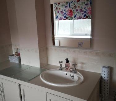 South Galson Bed & Breakfast | Gladstone Cottage