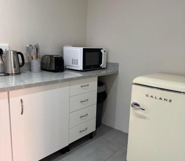 Port Elizabeth House | Gladys Suites 2