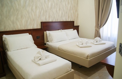 Repubblica Hotel | Glam Luxury Rome