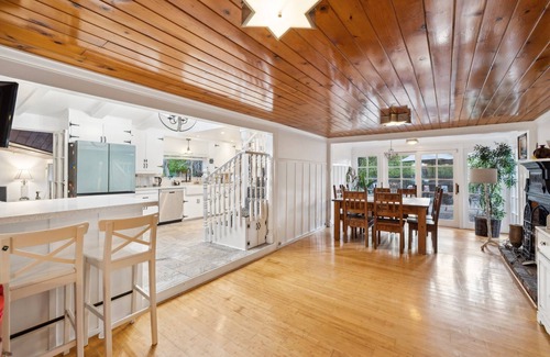 North Hollywood House | Glamorous ranch style house near attractions.