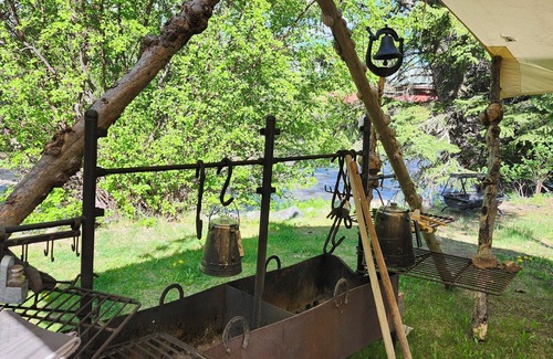 Dubois RV Rental | Glamping at Arcady Ridge Ranch-Canvas Tent, Queen Bed, Running Water + Wifi