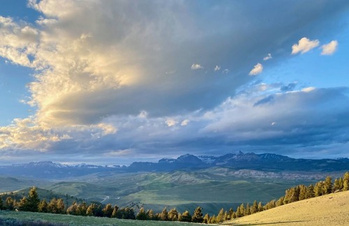 Dubois RV Rental | Glamping at Arcady Ridge Ranch-Canvas Tent, Queen Bed, Running Water + Wifi
