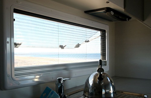 Exmouth House | Glamping caravan hire Ningaloo