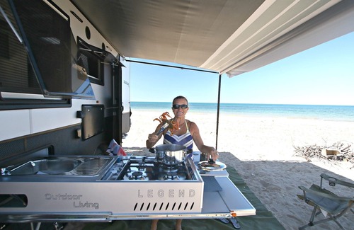 Exmouth House | Glamping caravan hire Ningaloo