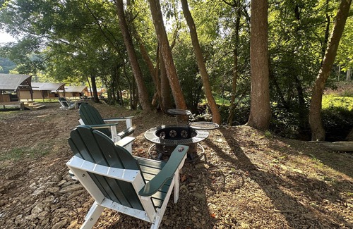 Newport RV Rental | Glamping Getaway with Creekside Serenity