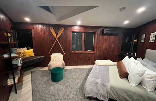 Brevard Cottage | Glamping in Brevard - Ridgeline Treehouse