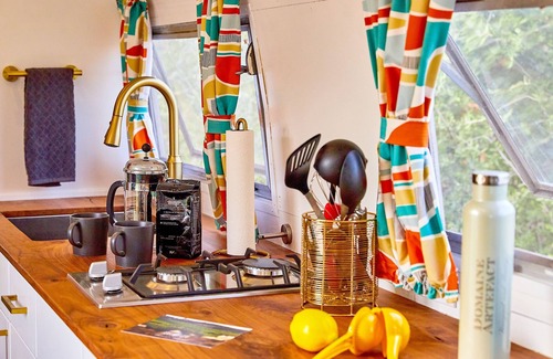 Escondido House | "Glamping in the Vines" - Vineyard Airstream Trailer