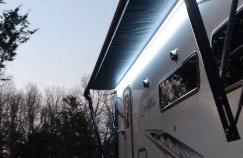 Yellville House | Glamping on a Mountain. The wilderness and beauty of the Ozarks, with Internet!