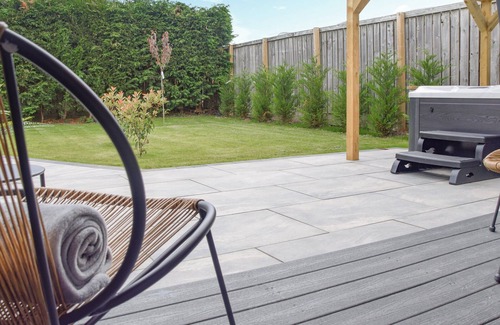Chorlton-by-Backford Cottage | Glamping Pod 1 - UK49949