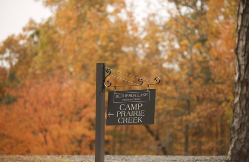 Mena Cabin | Glamping Tent w/Hot Tub/HotWater/AC/Lake/Fishing