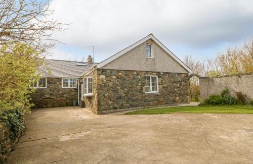 Garn Fadryn House | Glan Felin