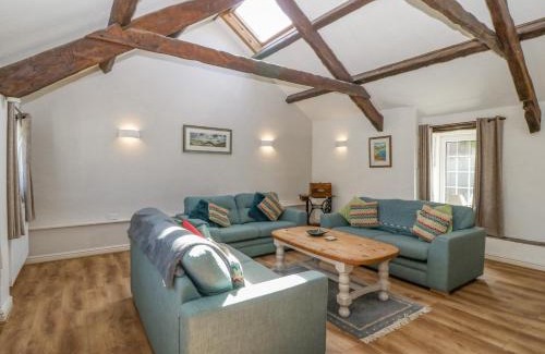 Garn Fadryn House | Glan Felin