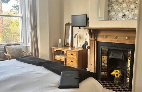Conwy House | Glan Heulog Guest House