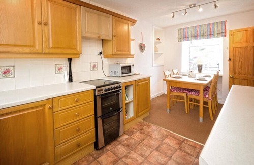 Llanbedrog House | Glan Merion - Two Bedroom House, Sleeps 4