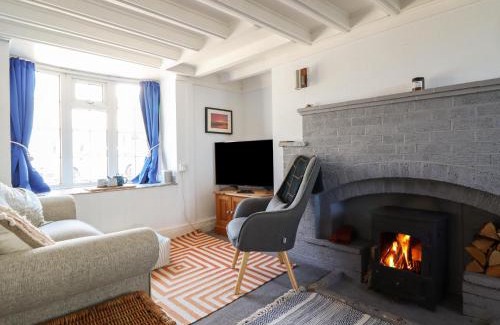 Borth House | Glan Y Mor Borth