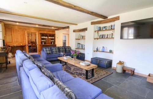 Felindre Farchog House | Glanduad Fawr