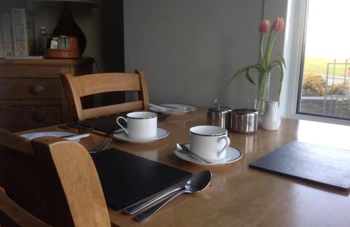 Criccieth Bed & Breakfast | Glanllifon B&B