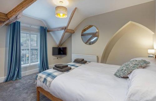 Dolgellau House | Glanrhyd Townhouse in Central Dolgellau with Parking and Bike Storage