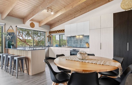 Anglesea House | Glaros - At Anglesea