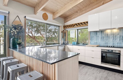 Anglesea House | Glaros - At Anglesea