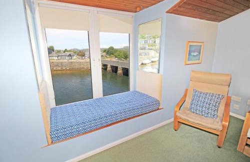 Porthmadog Apartment | Glaslyn Retreat