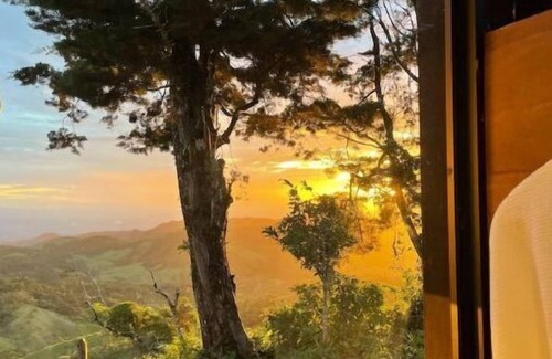 Monteverde Cabin | Glass Cabin in the Forest+270° view+ Hot Tub +Deck