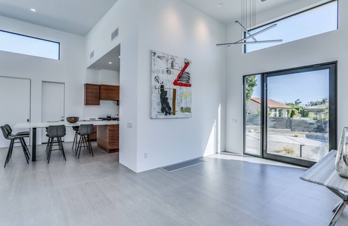 Vista Norte House | Glass House-5 Bedrooms 4 Bath Stunning Views