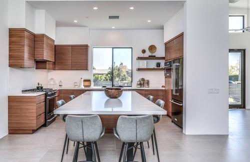 Vista Norte House | Glass House-5 Bedrooms 4 Bath Stunning Views